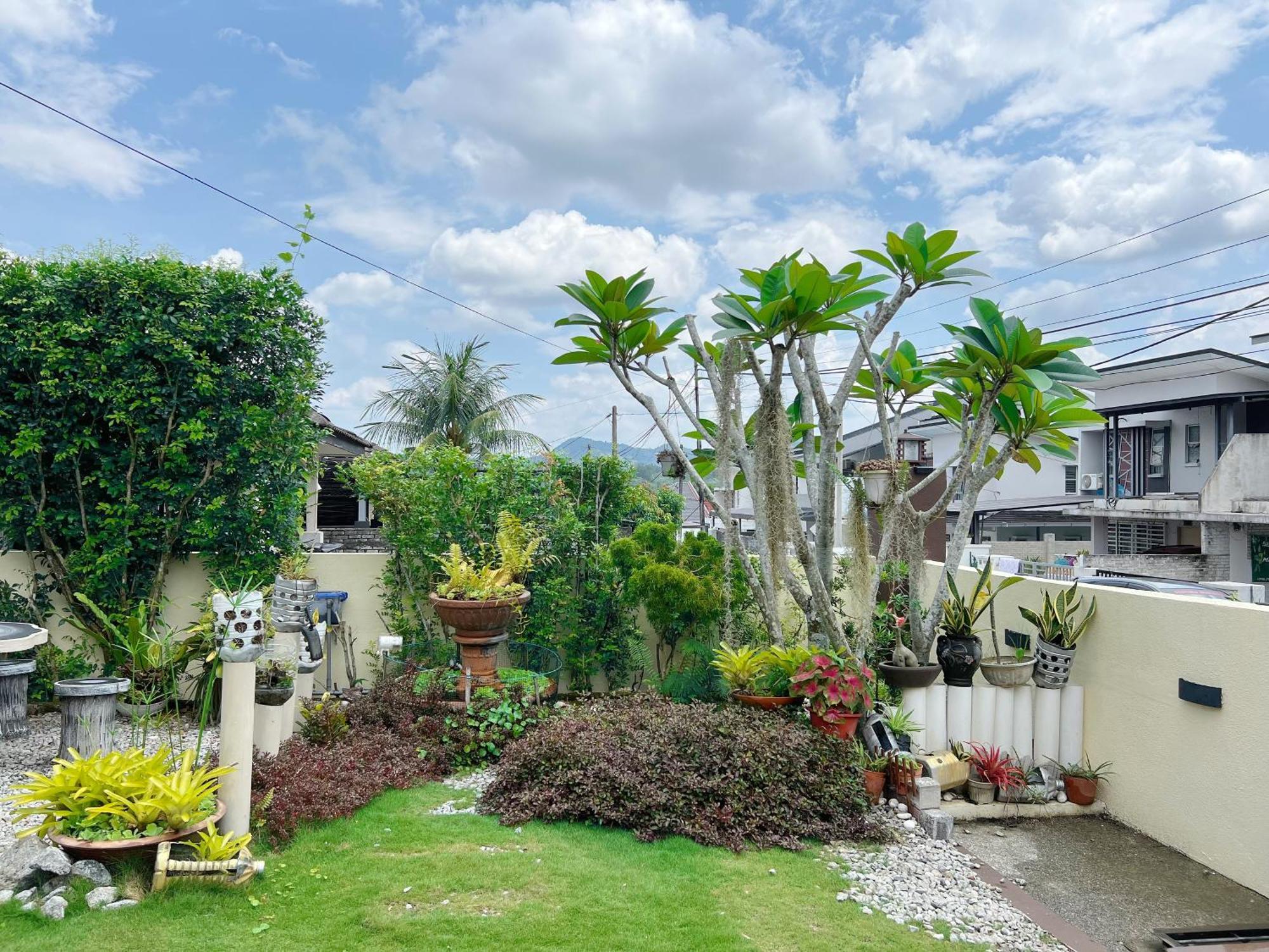 Leisure Homestay Kampong Peruntun Exterior photo